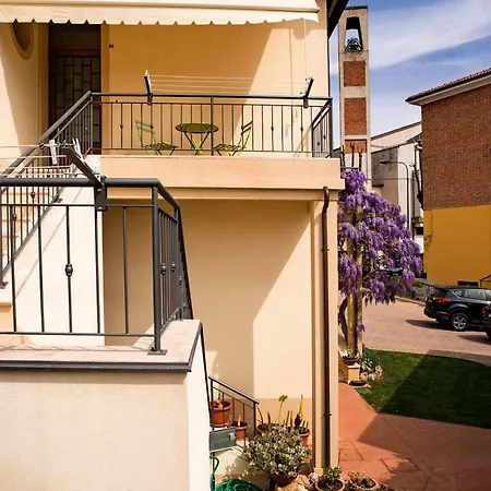 Casa Il Glicine A Due Passi Dal Centro アパート シエーナ