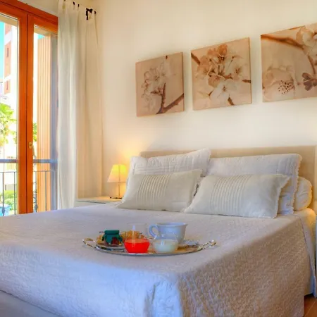 Casa Il Glicine A Due Passi Dal Centro Apartment